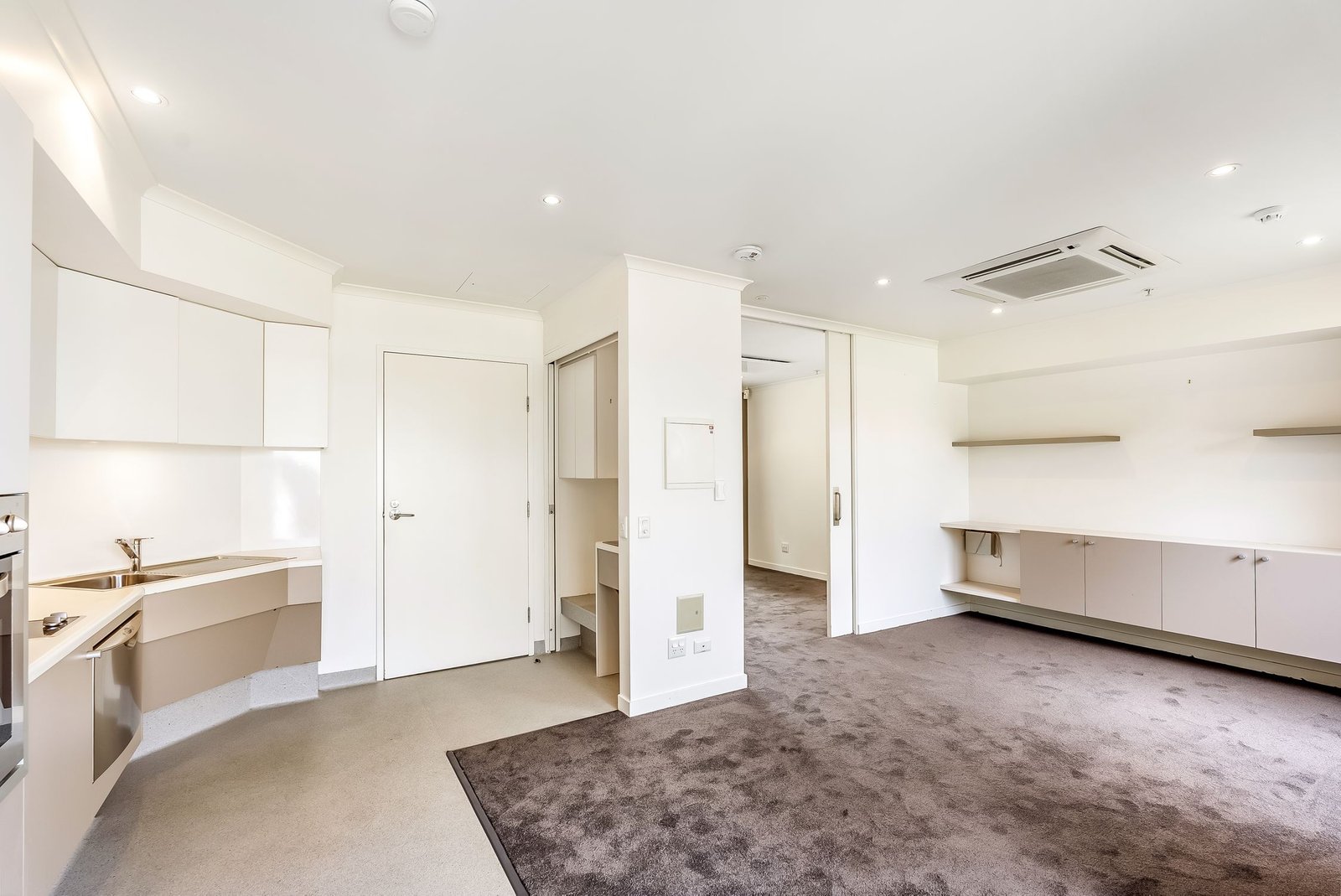 5/2 Moirunna Road LINDISFARNE 5