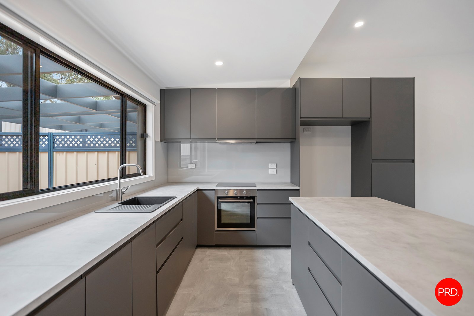 5/2 Murphy Street CASTLEMAINE 4