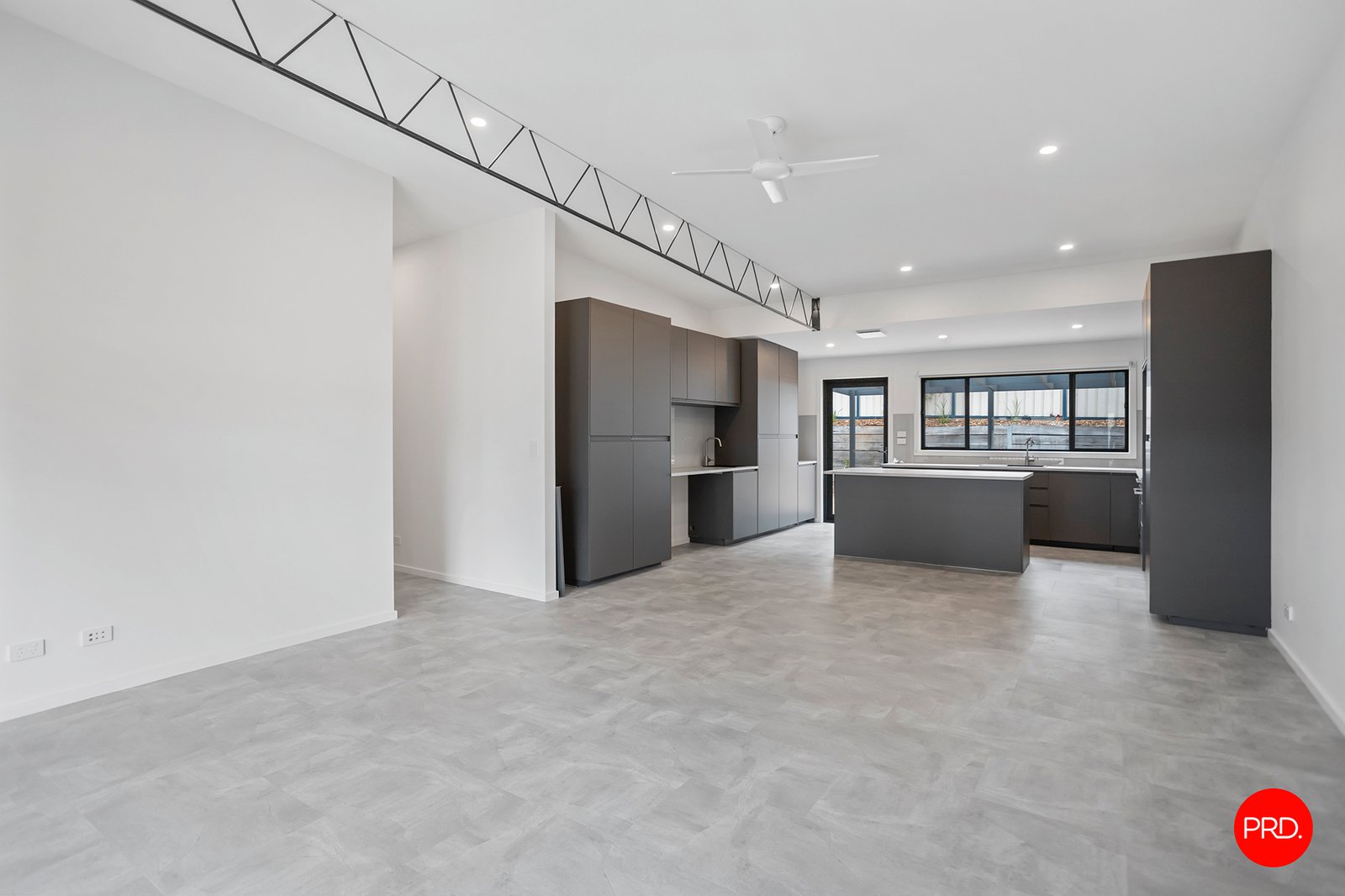 5/2 Murphy Street CASTLEMAINE 6