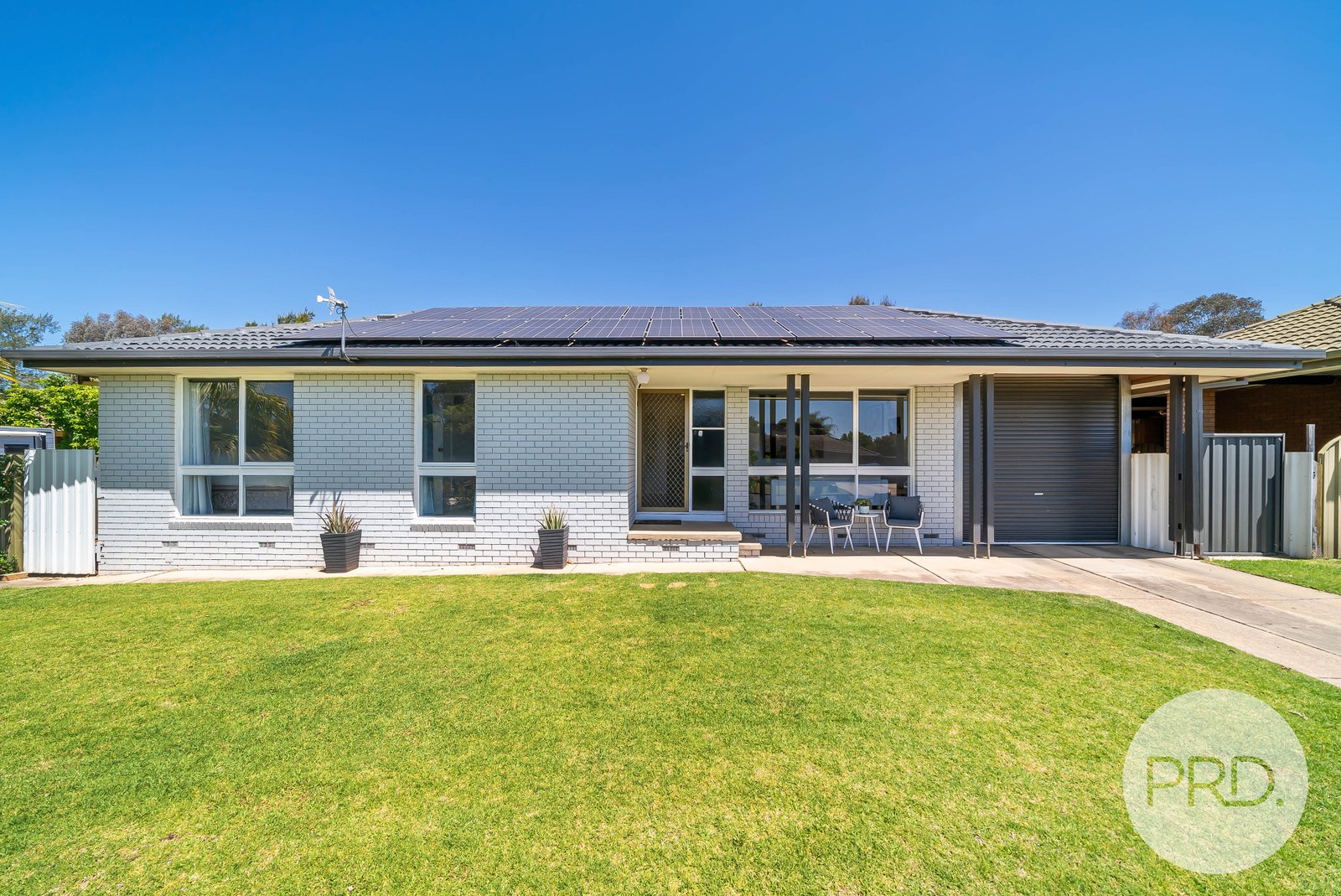52 Naretha Street GLENFIELD PARK 1