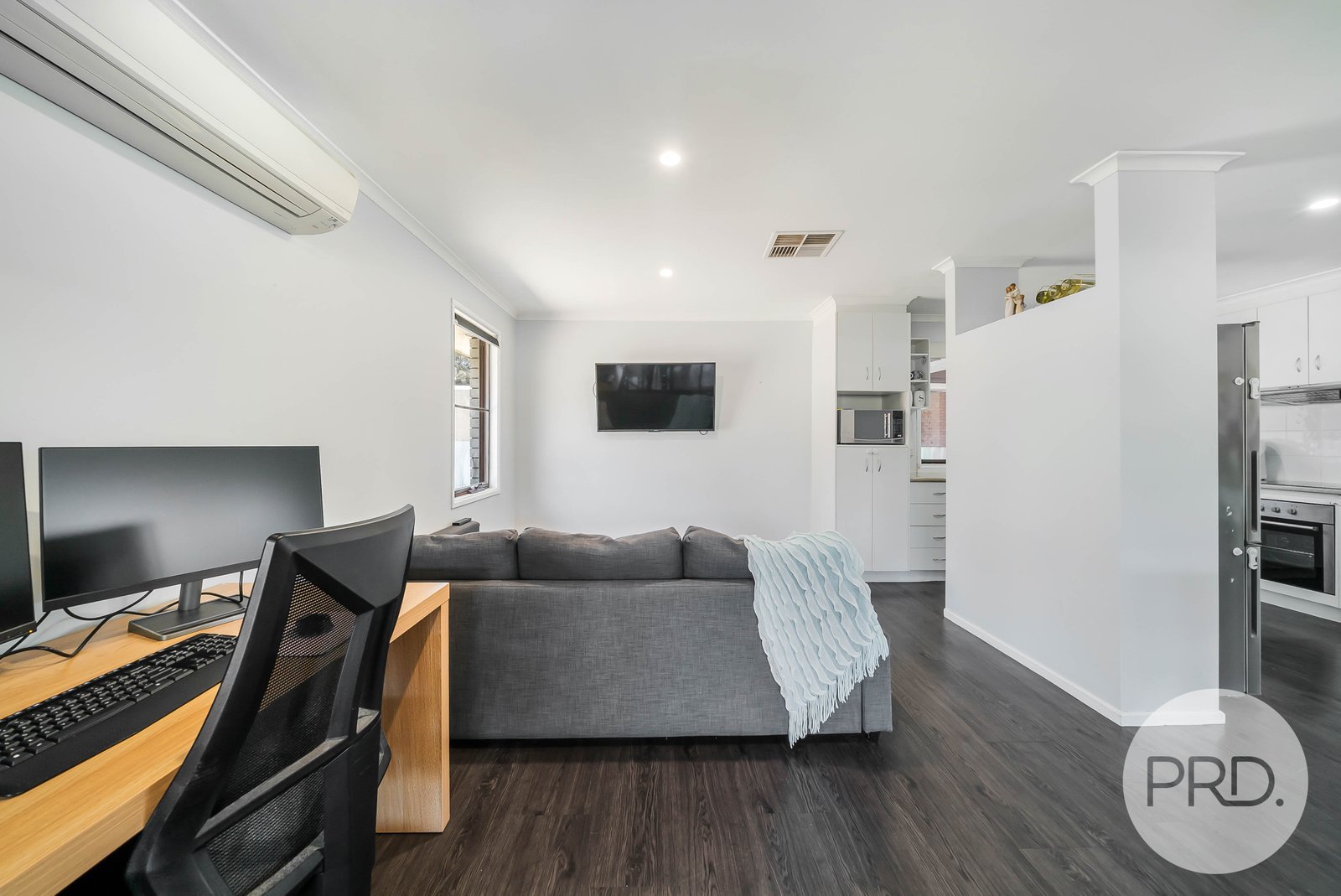 52 Naretha Street GLENFIELD PARK 4