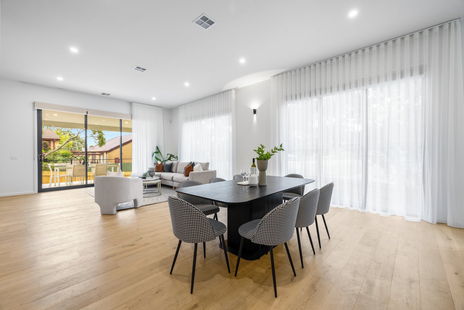 Gallery: 52 Nonna Street