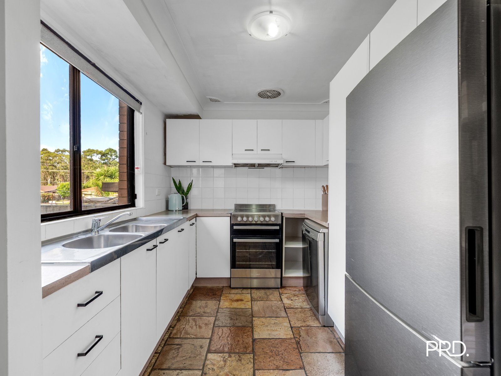 52 Oag Crescent KINGSWOOD 6