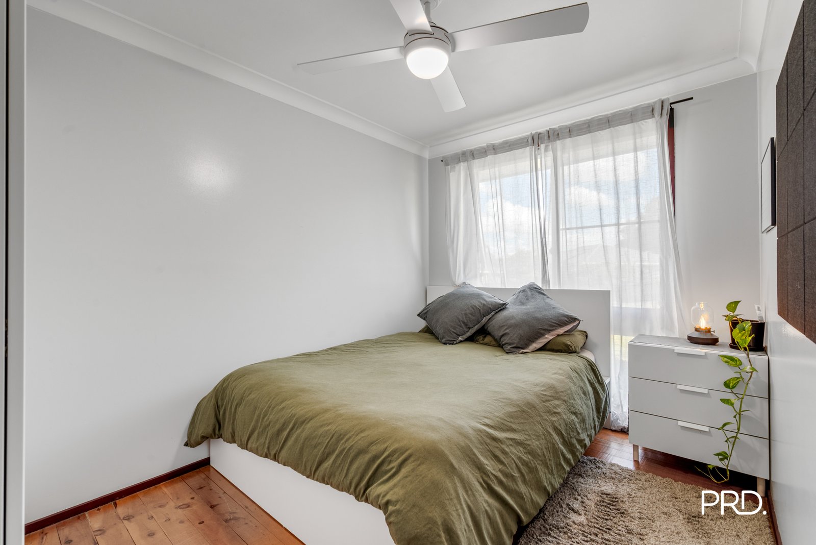 52 Oag Crescent KINGSWOOD 8