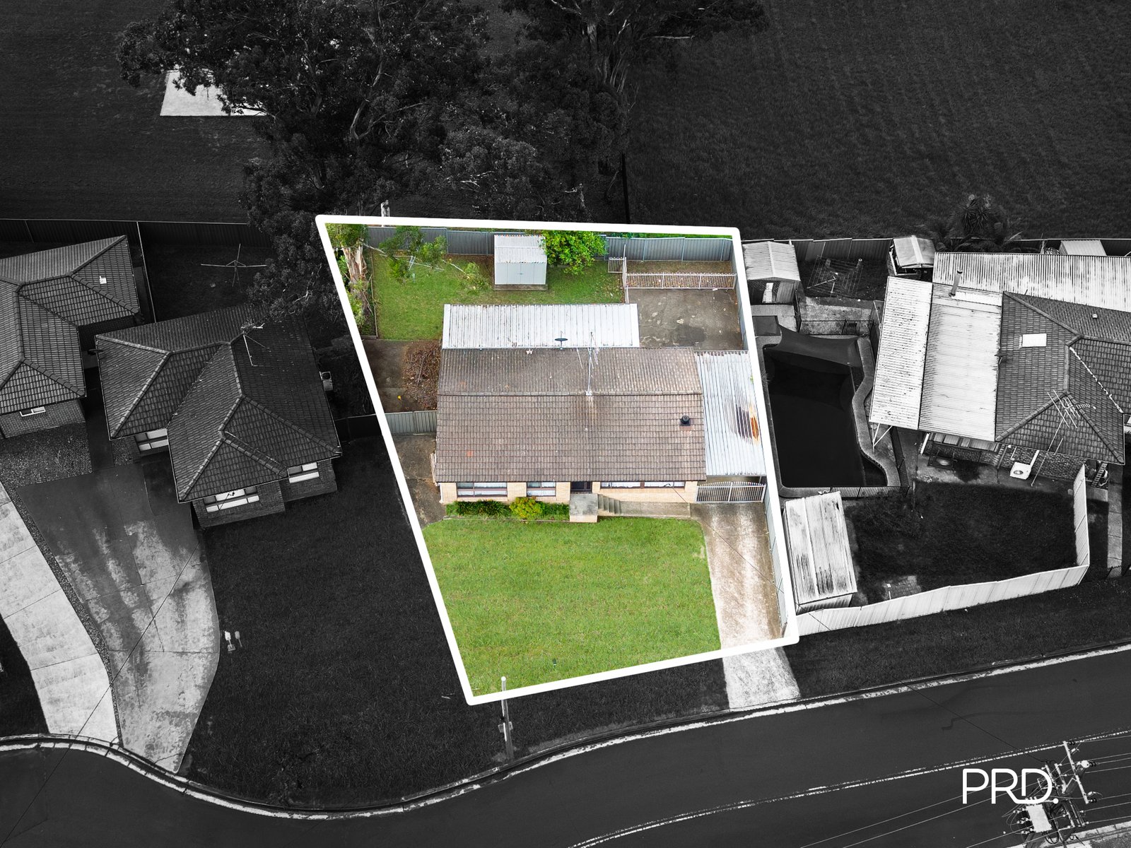 52 Oag Crescent KINGSWOOD 13