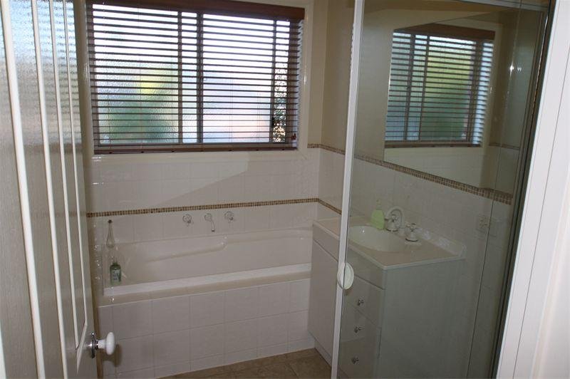 52 Oakbank Drive MOUNT HELEN 6