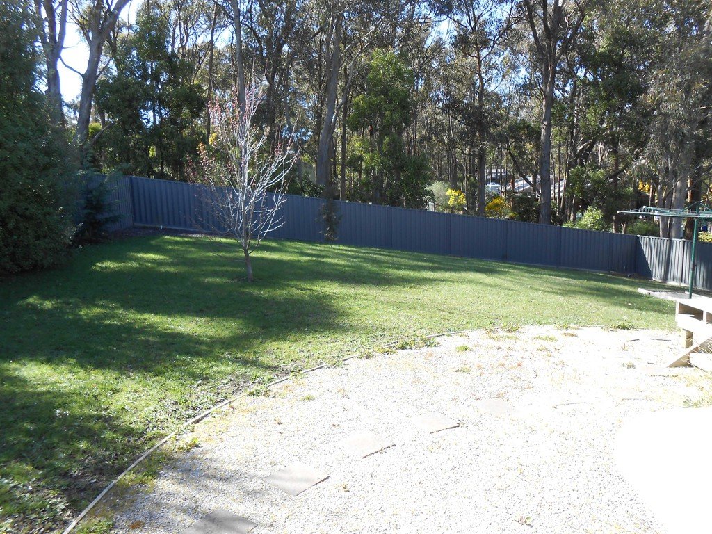 52 Oakbank Drive MOUNT HELEN 14