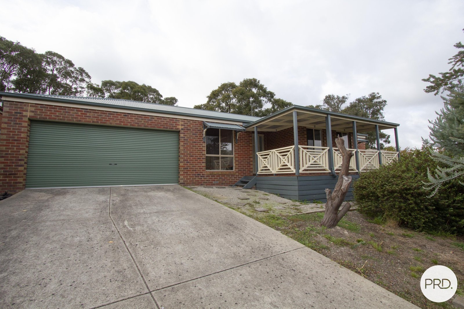 52 Oakbank Drive MOUNT HELEN 1