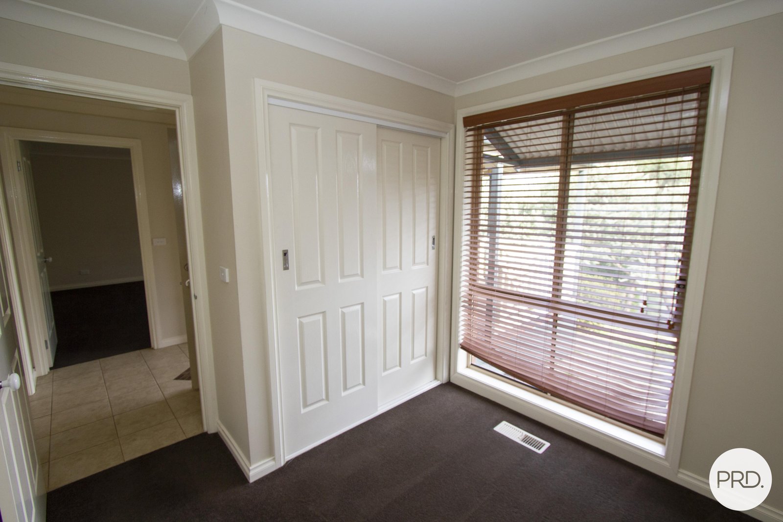 52 Oakbank Drive MOUNT HELEN 5