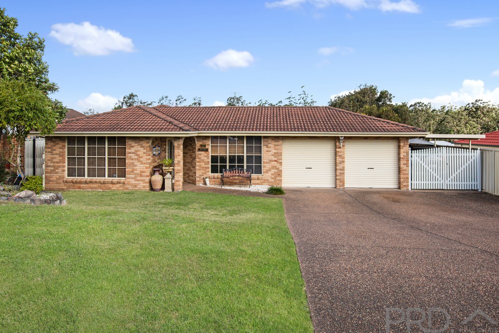 52 Pacific Crescent ASHTONFIELD 1