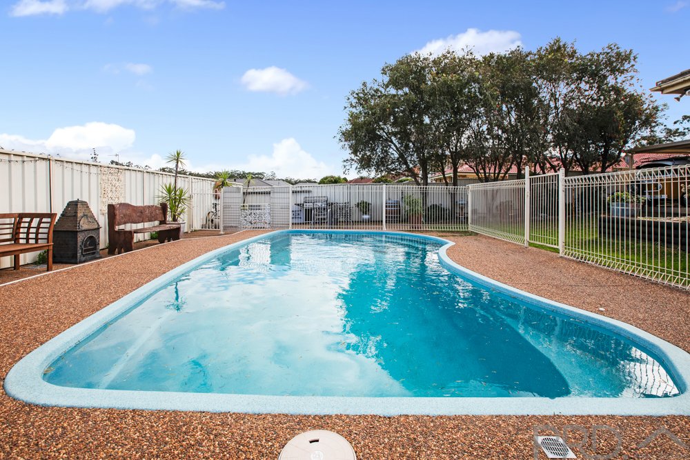 52 Pacific Crescent ASHTONFIELD 2