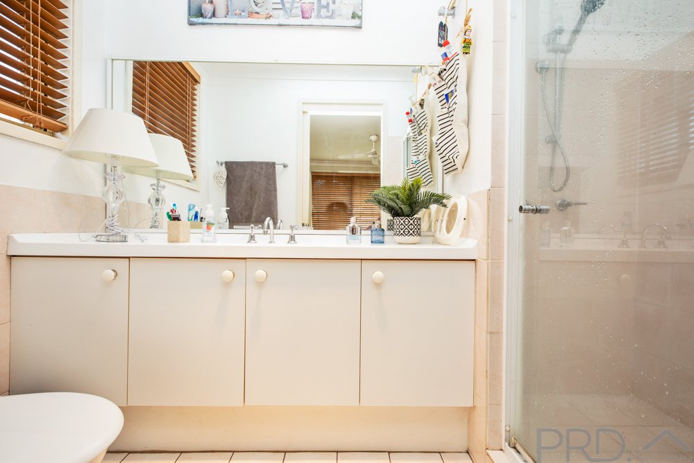 52 Pacific Crescent ASHTONFIELD 10