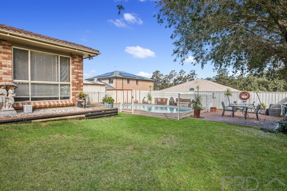 52 Pacific Crescent ASHTONFIELD 17