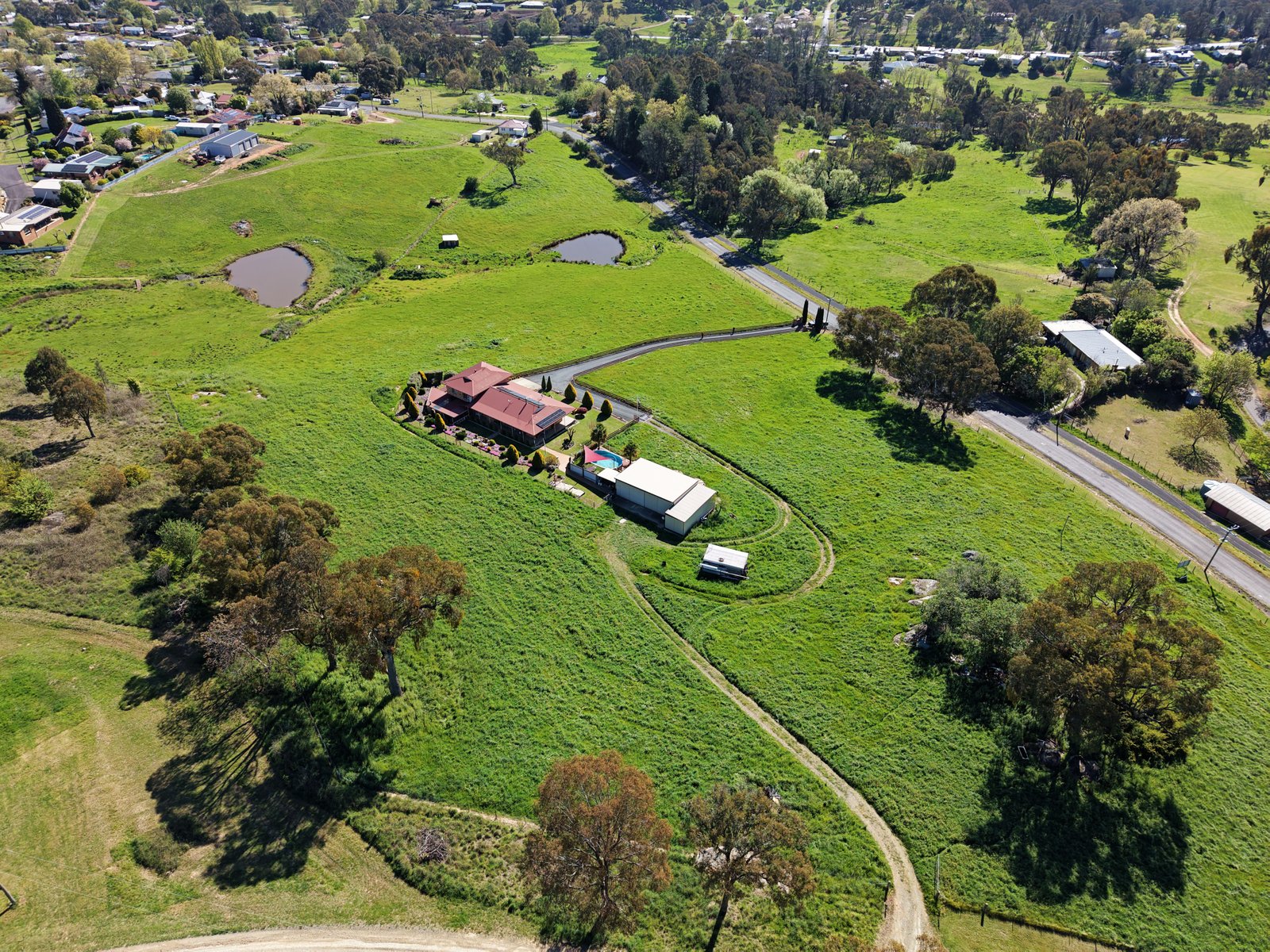52 Park Street TUMBARUMBA 27