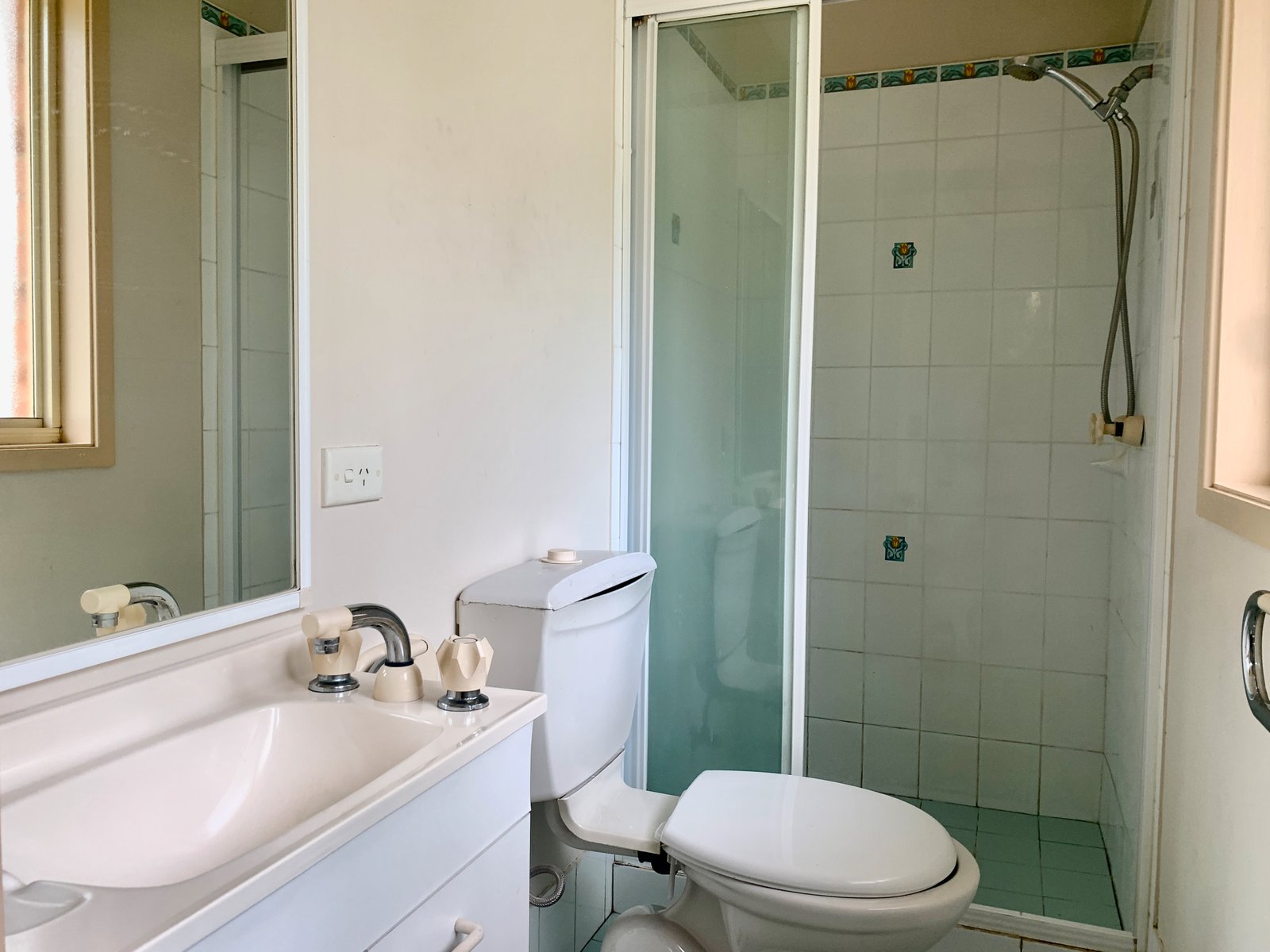 5/2 Ponyara Rd  BEVERLY HILLS 5