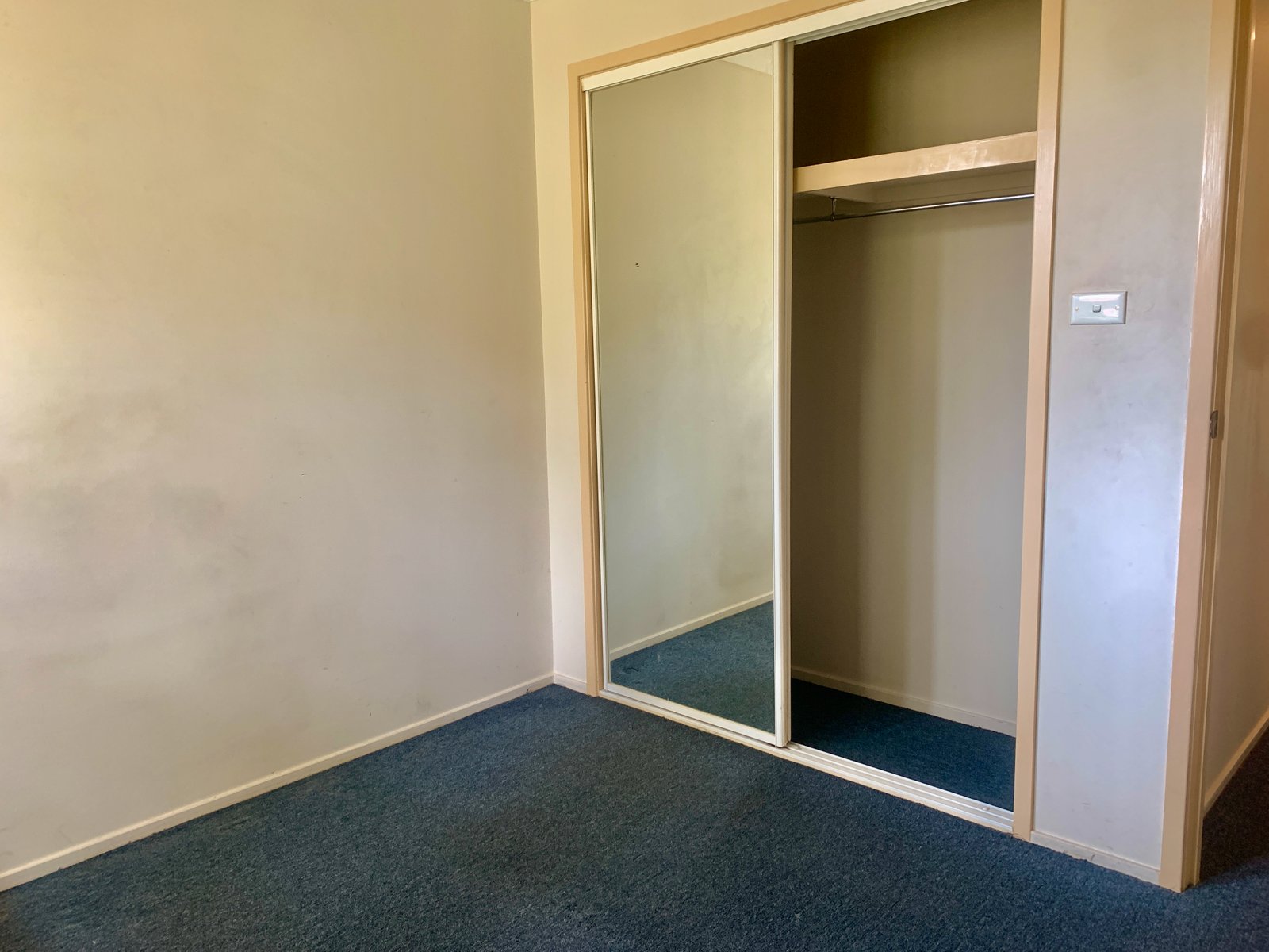 5/2 Ponyara Rd  BEVERLY HILLS 6