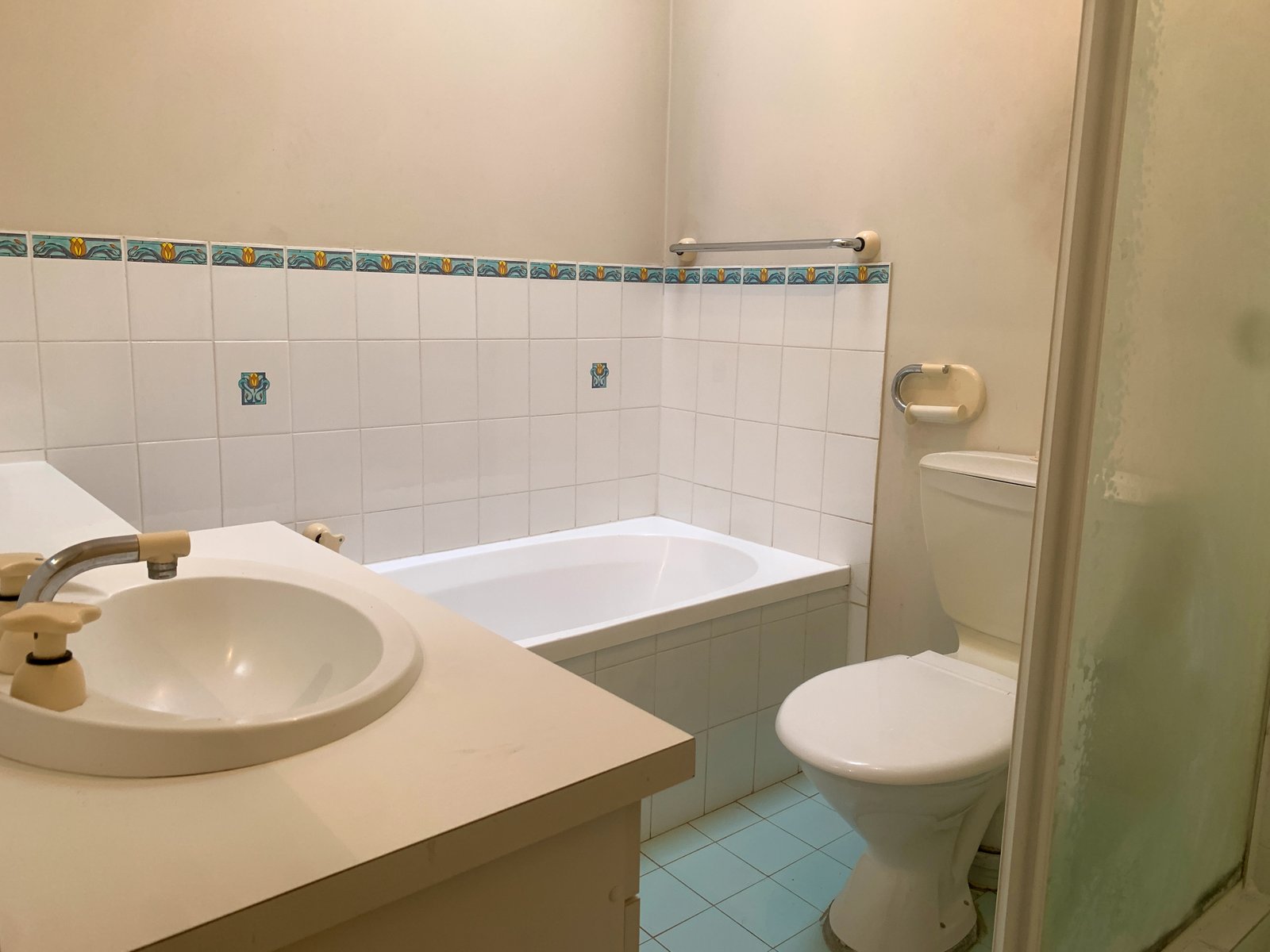 5/2 Ponyara Rd  BEVERLY HILLS 8