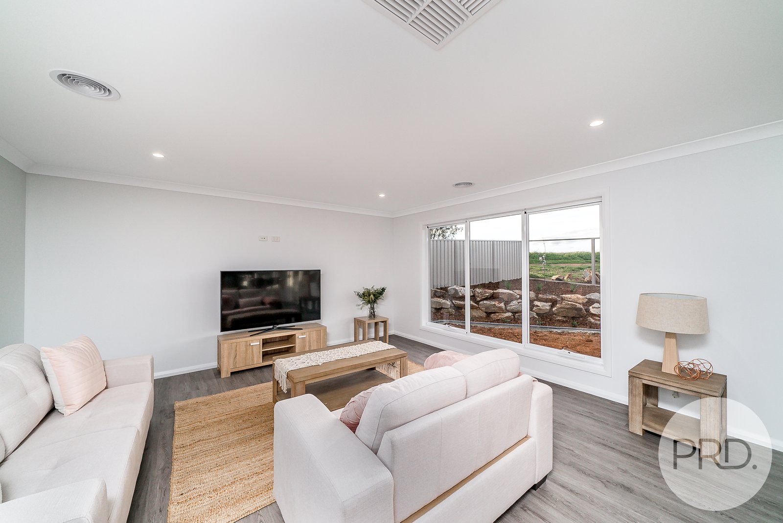 52 Preston Crescent LLOYD 3