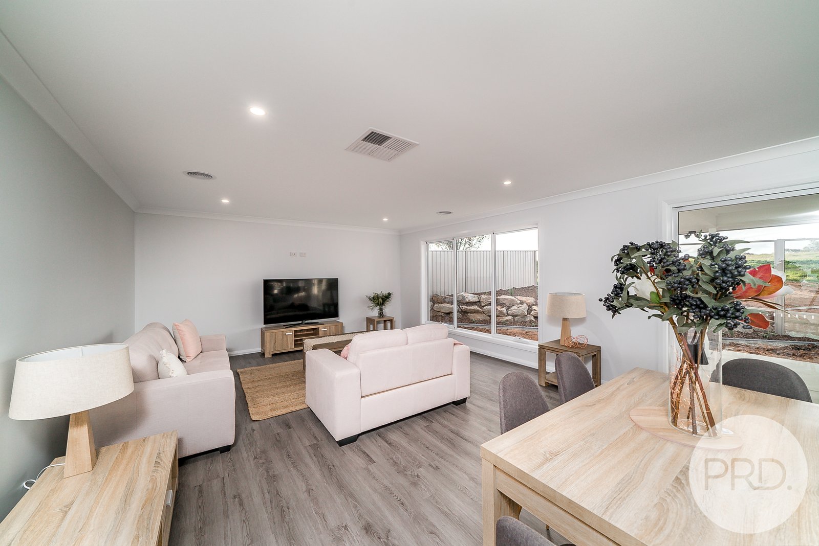 52 Preston Crescent LLOYD 7