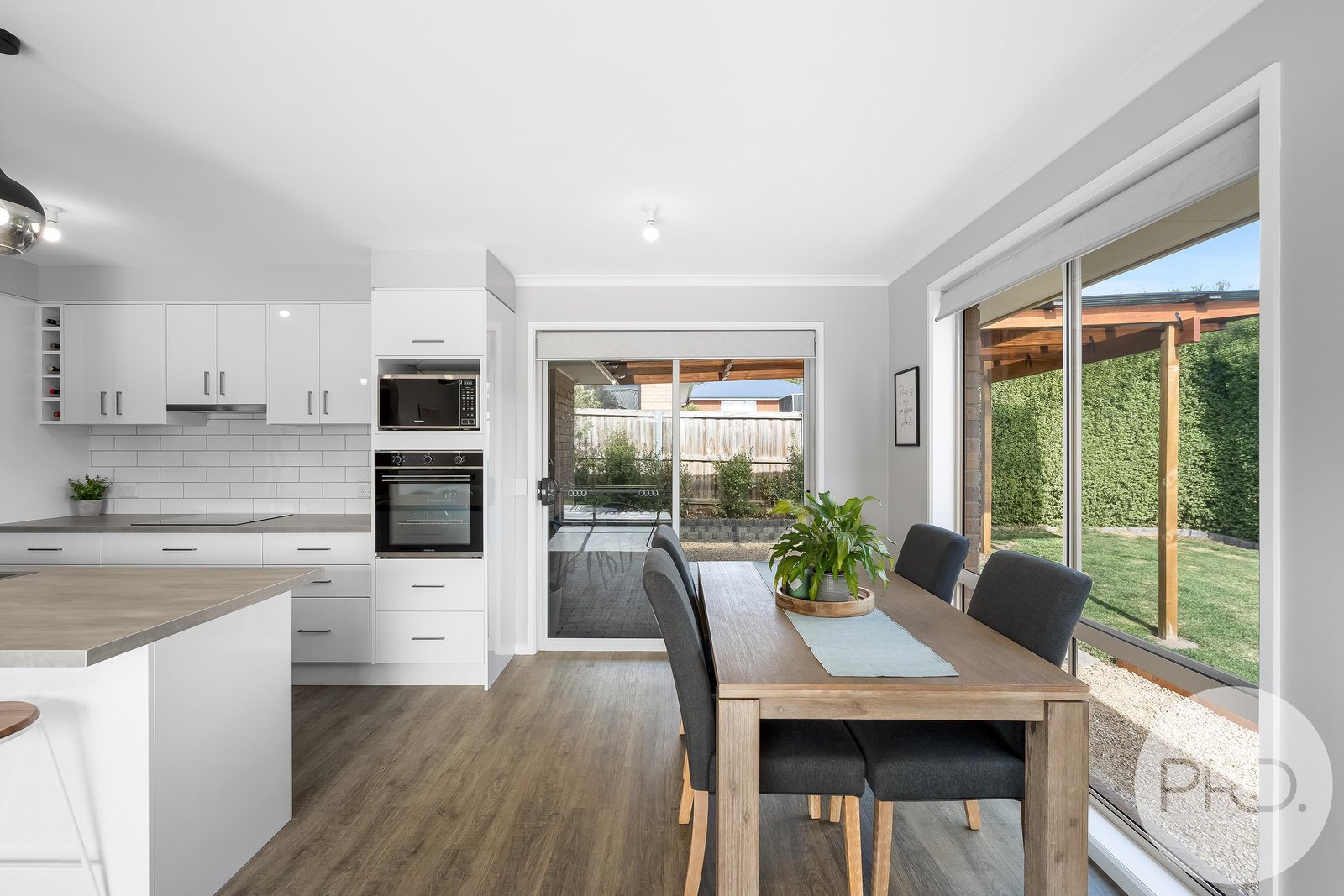 52 Racecourse Road BRIGHTON 15