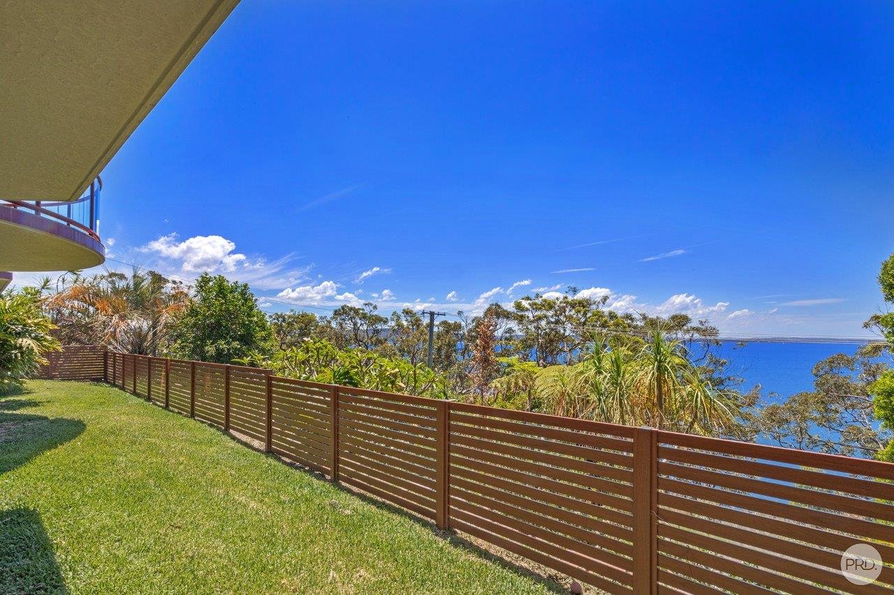 52 Randall Drive SALAMANDER BAY 21
