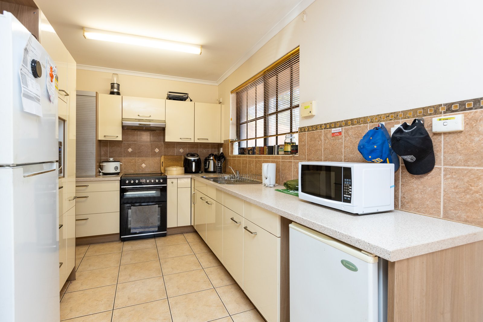 5/2 Robert Street BROOME 8