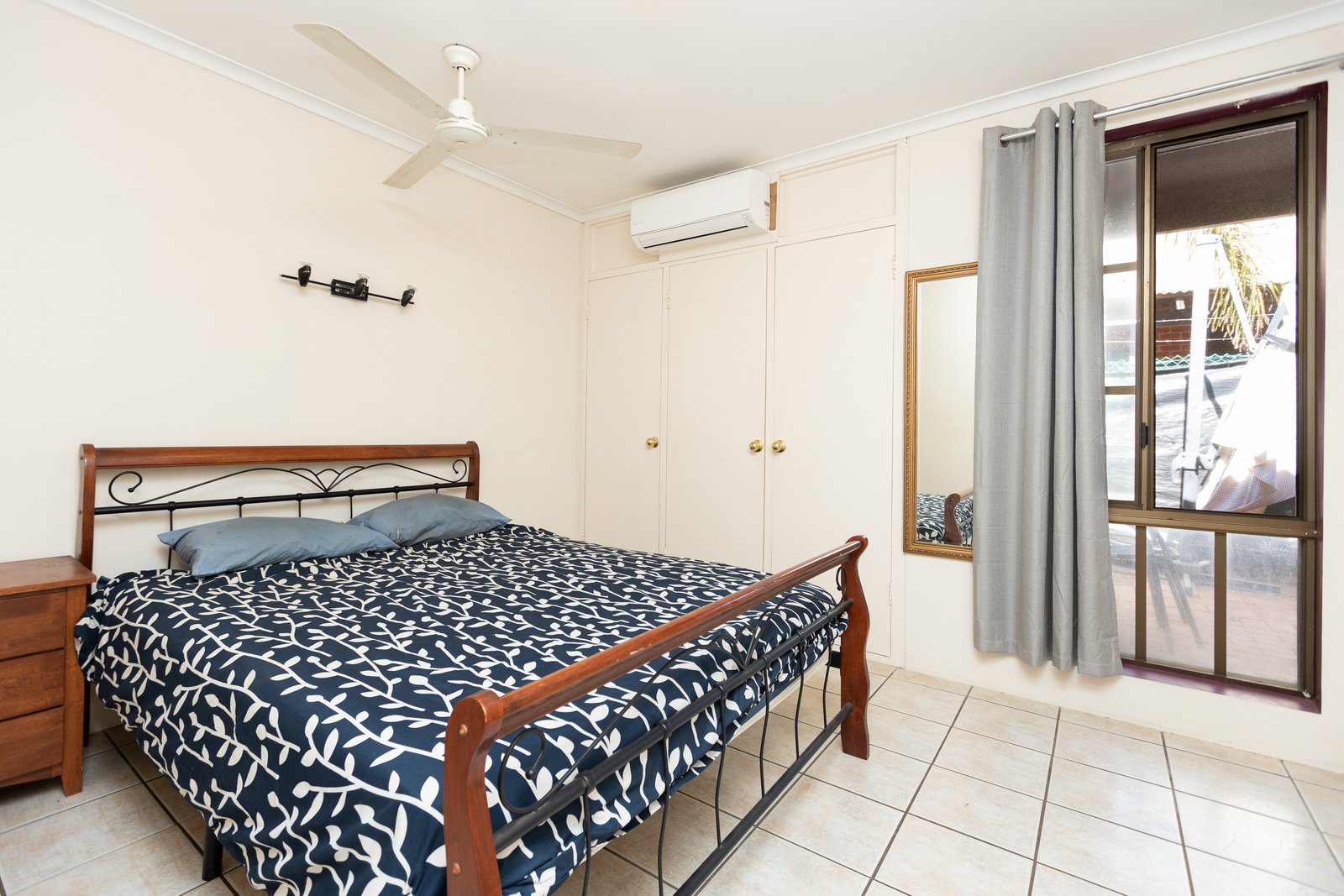 5/2 Robert Street BROOME 13