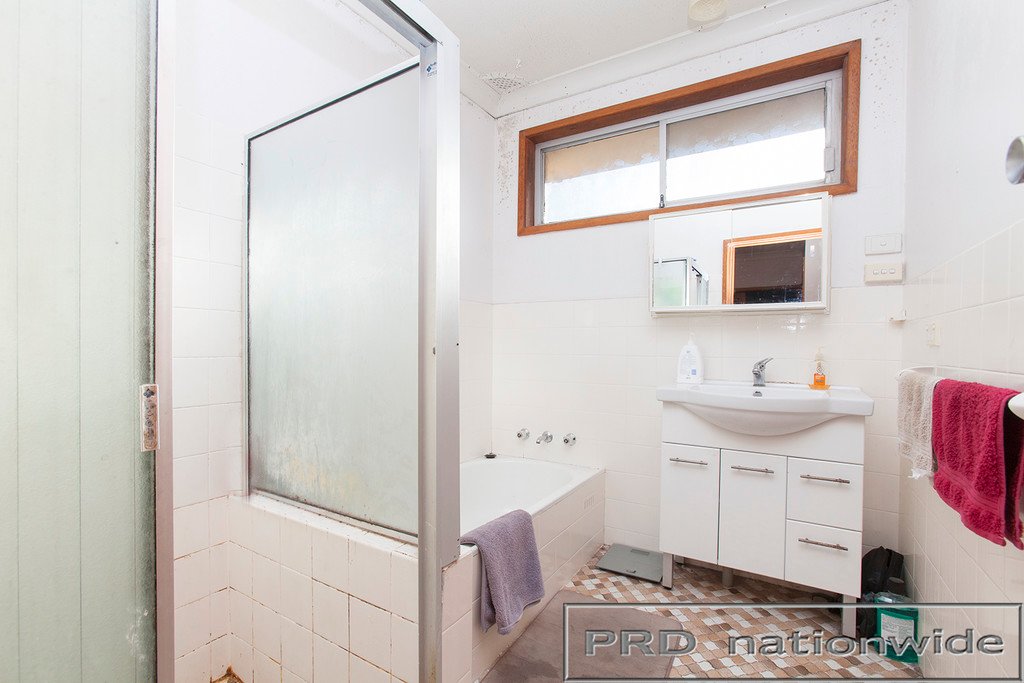 52 Robert Street TENAMBIT 4