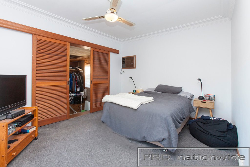 52 Robert Street TENAMBIT 11