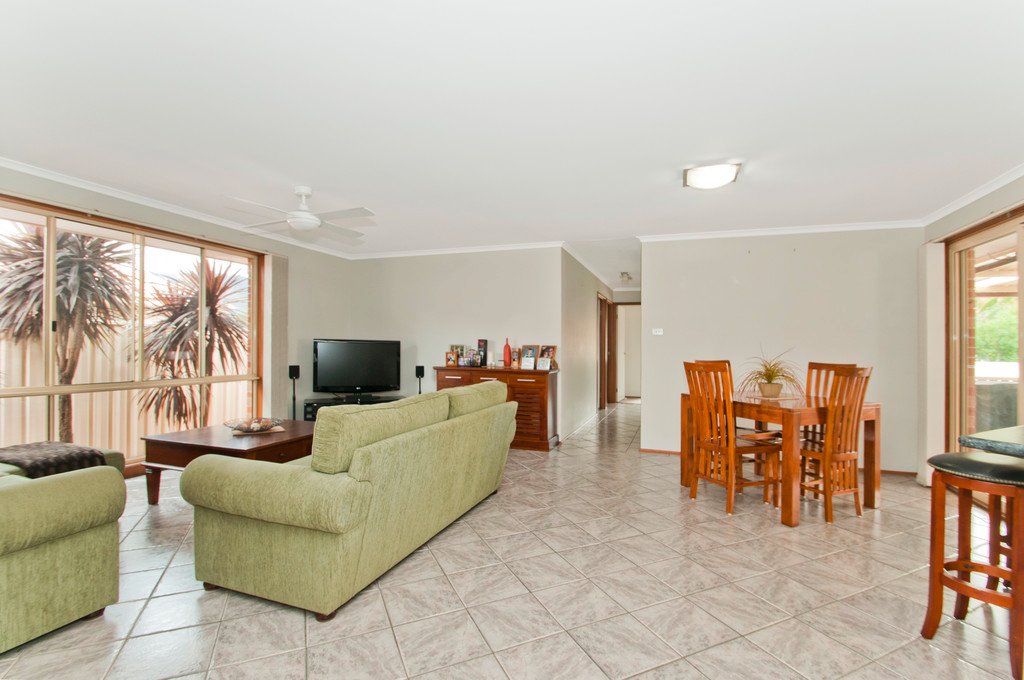 52 Robins Creek Drive HORSLEY 4