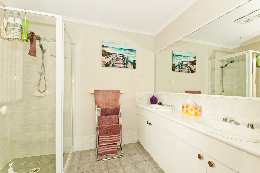 52 Robins Creek Drive HORSLEY 11