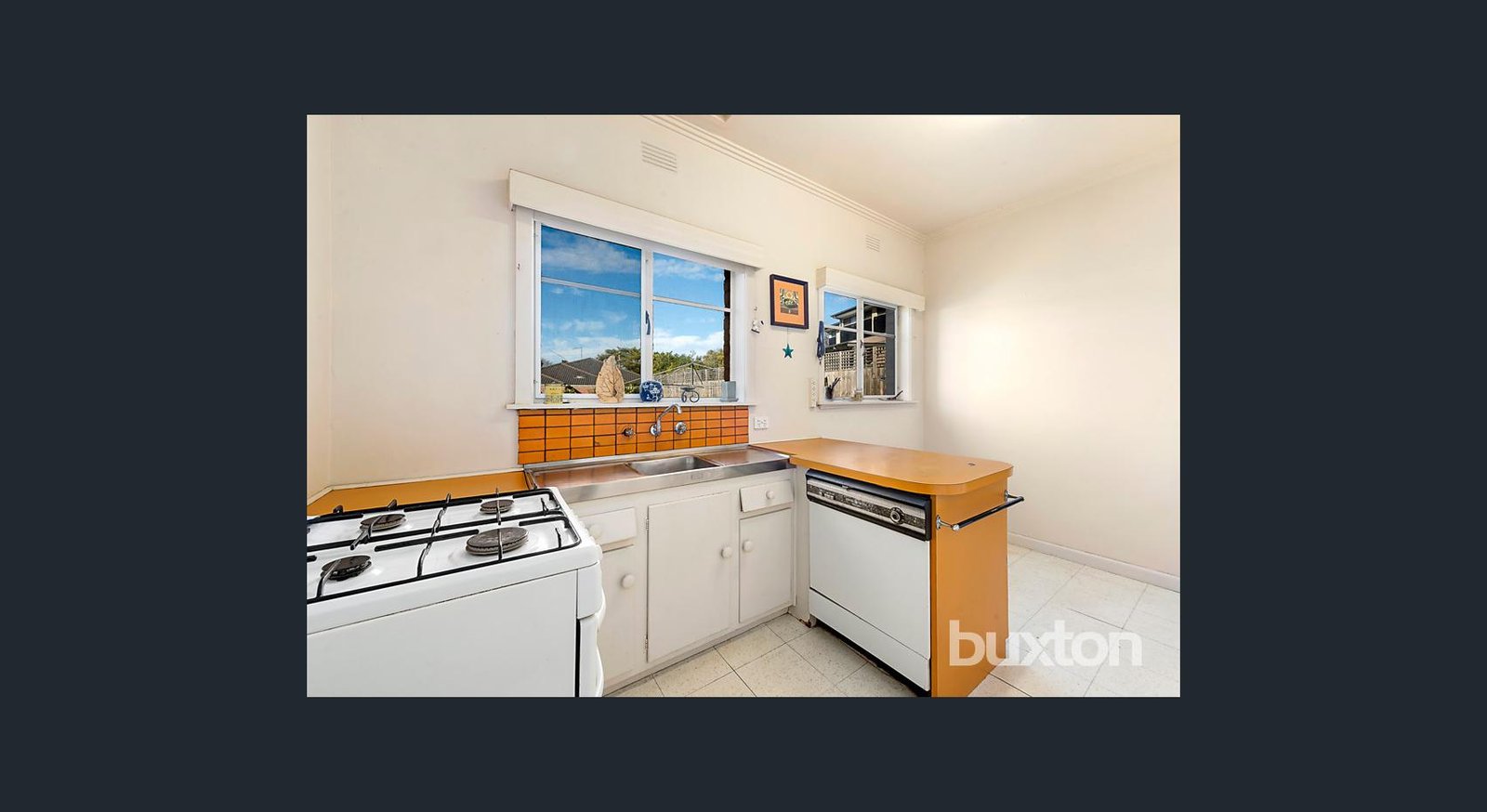 Gallery: 52 Royena Road