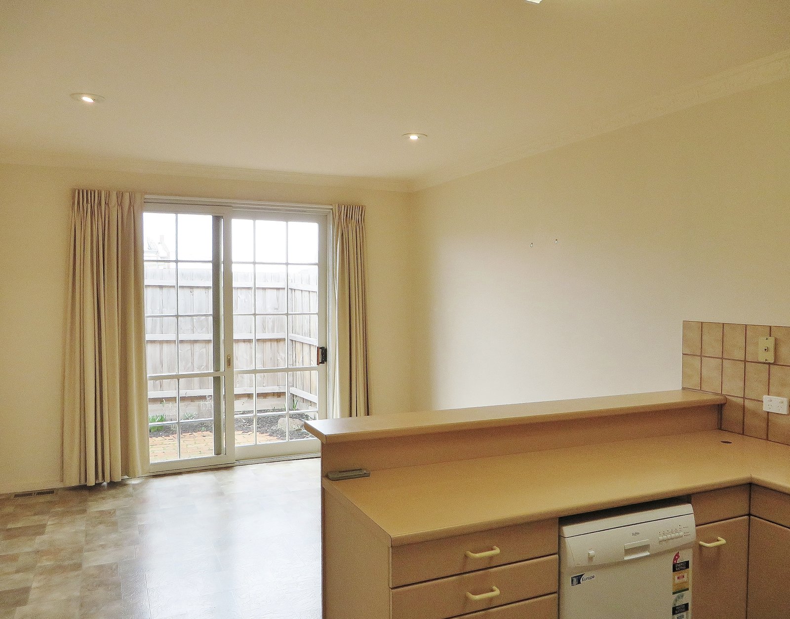 Gallery: 5/2 Sandringham Road