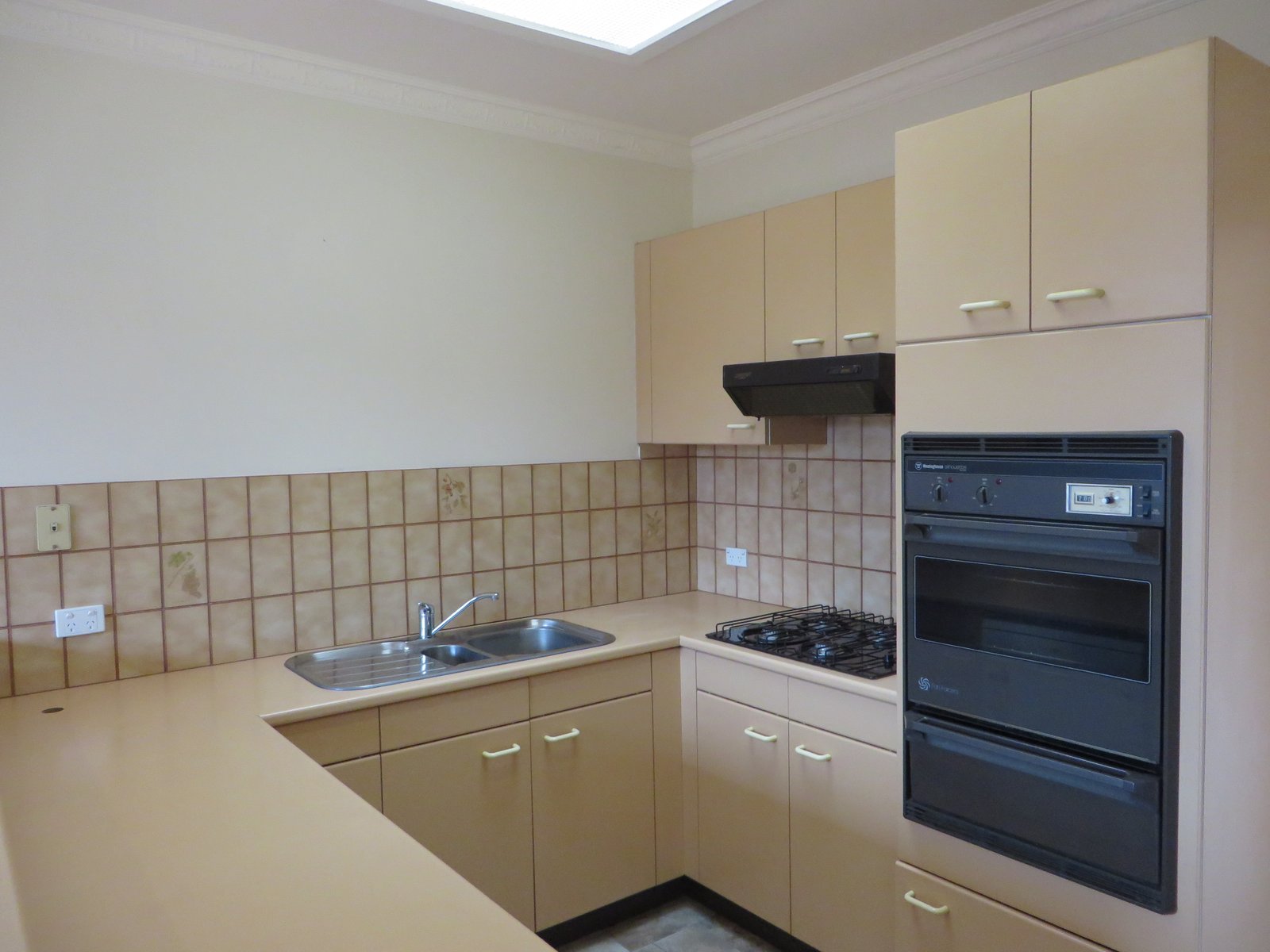 Gallery: 5/2 Sandringham Road