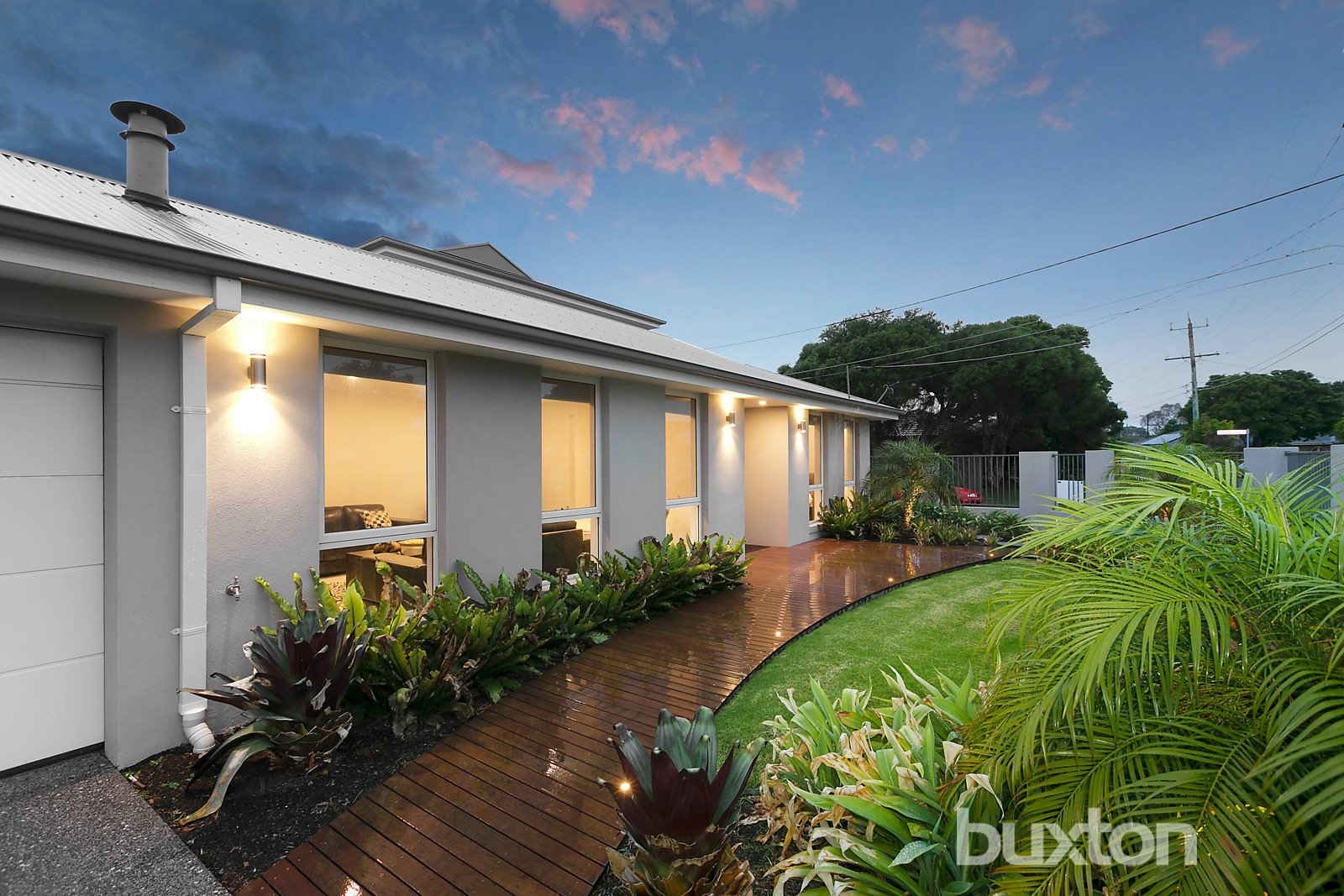 Gallery: 52 Scarlet Street