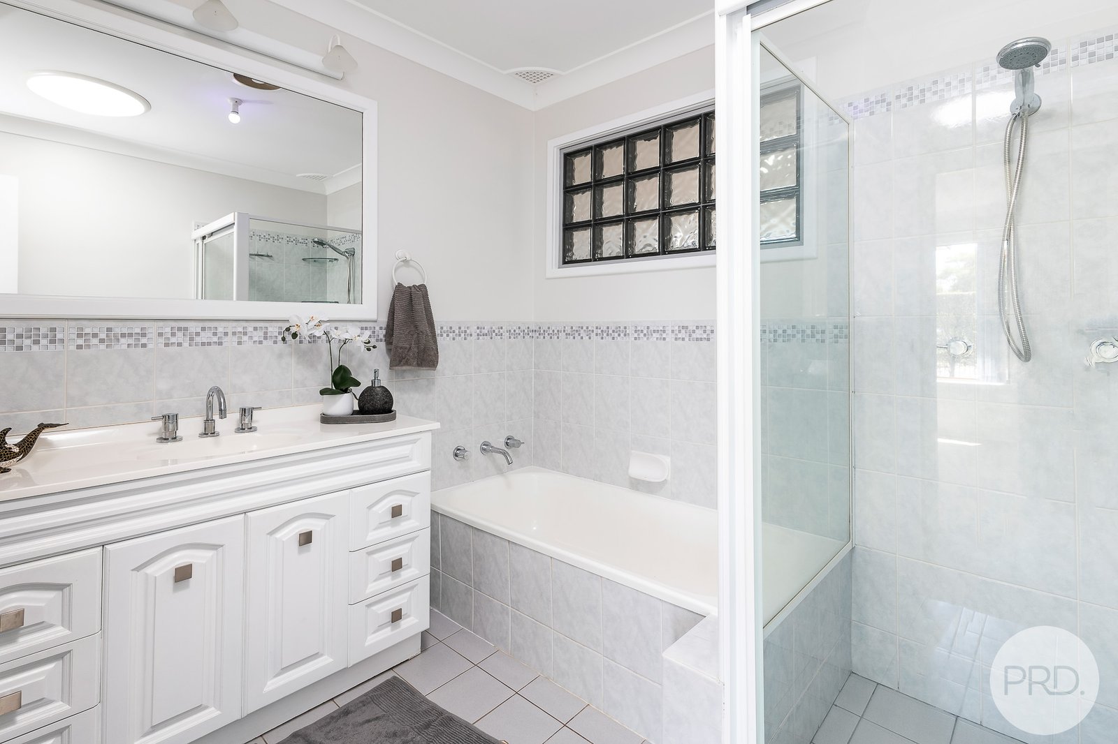 52 Silver Wattle Drive MEDOWIE 18