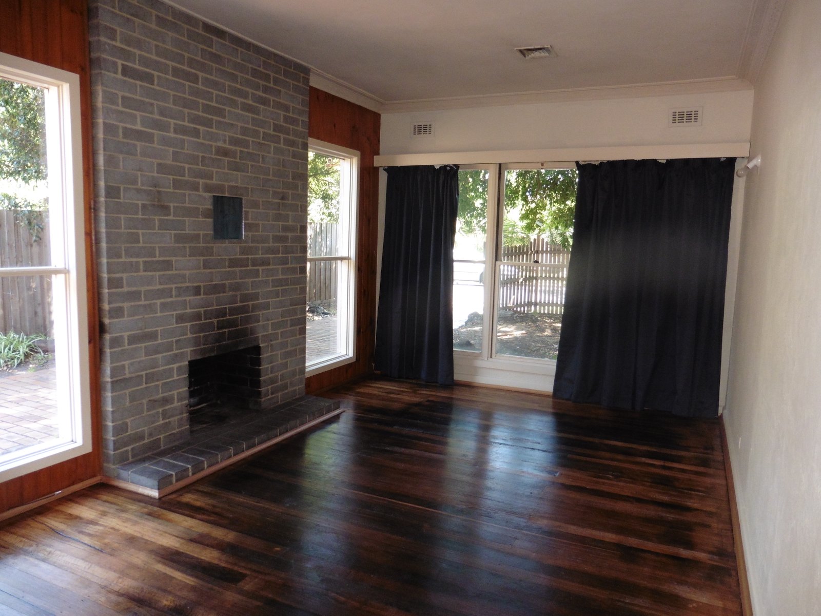 Gallery: 52 Spicer Street