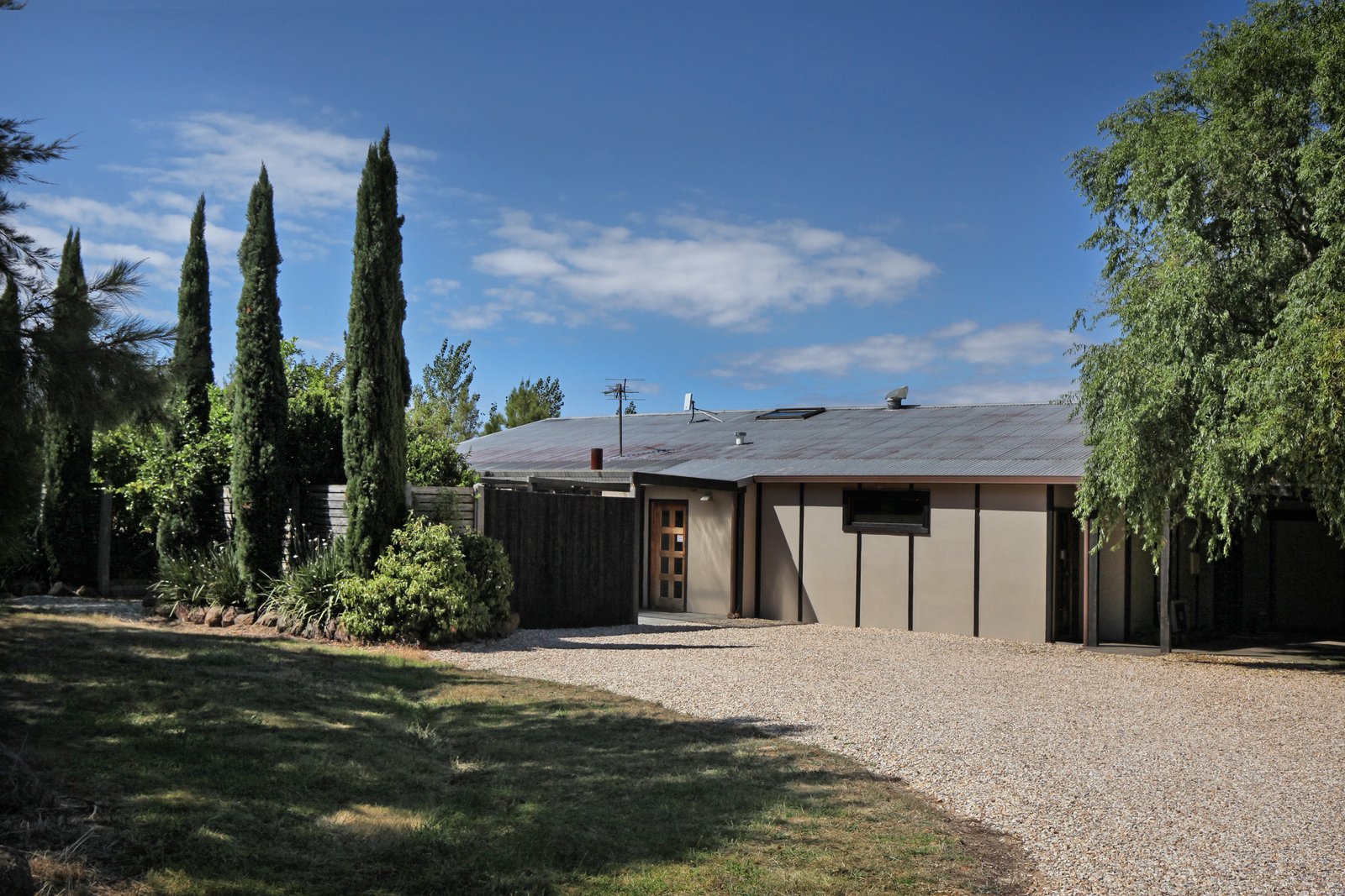 Real Estate and Property in 52 Stanton Court, Gisborne South, VIC