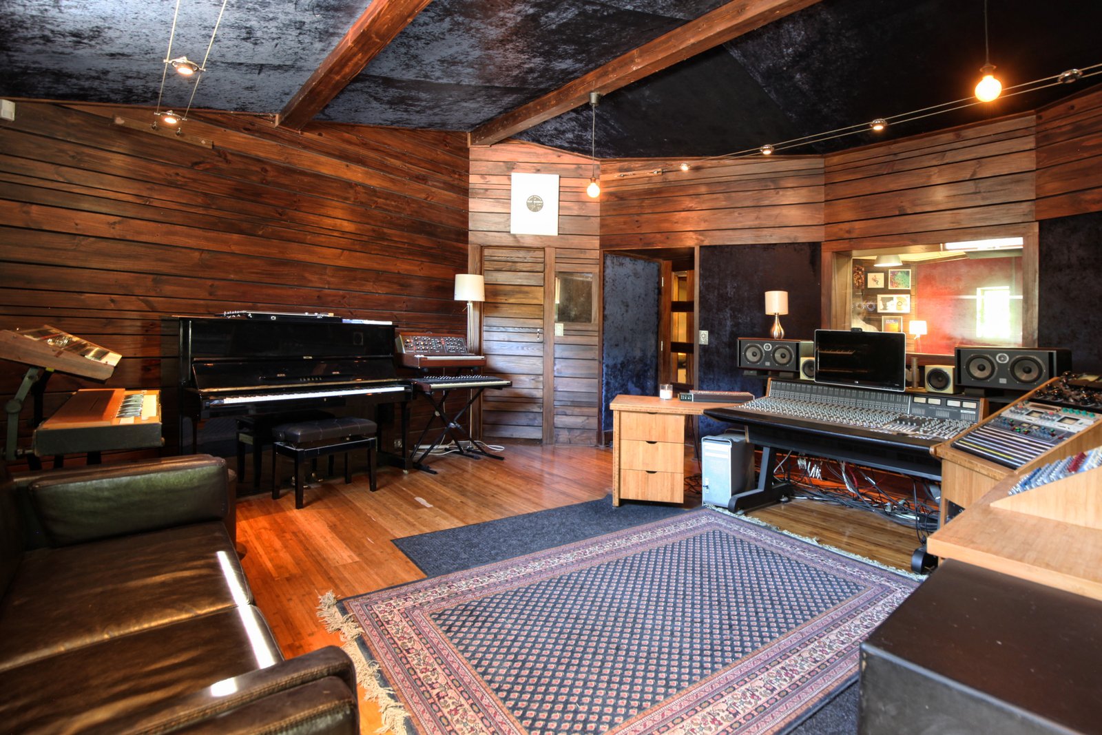 Real Estate and Property in 52 Stanton Court, Gisborne South, VIC