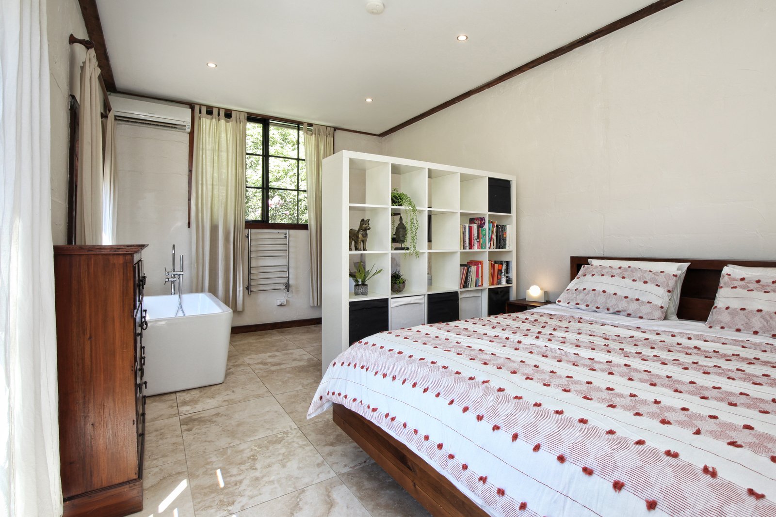 Real Estate and Property in 52 Stanton Court, Gisborne South, VIC