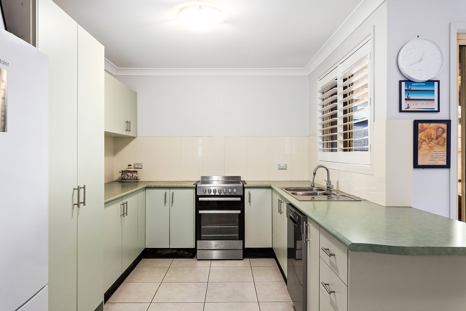 52 Sunnybank Crescent HORSLEY 3
