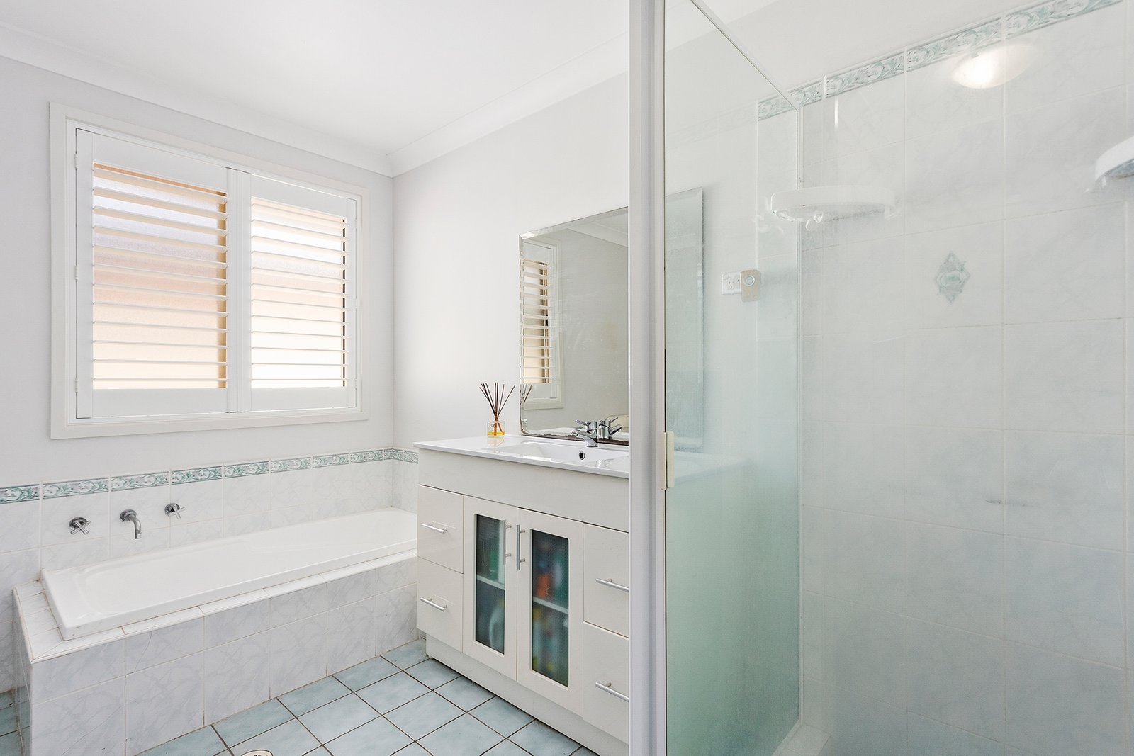 52 Sunnybank Crescent HORSLEY 5