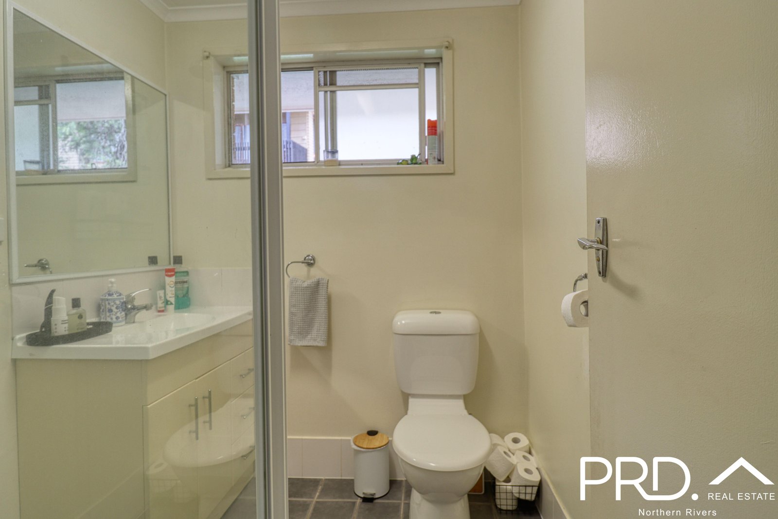 5/2 Sunset Drive GOONELLABAH 12