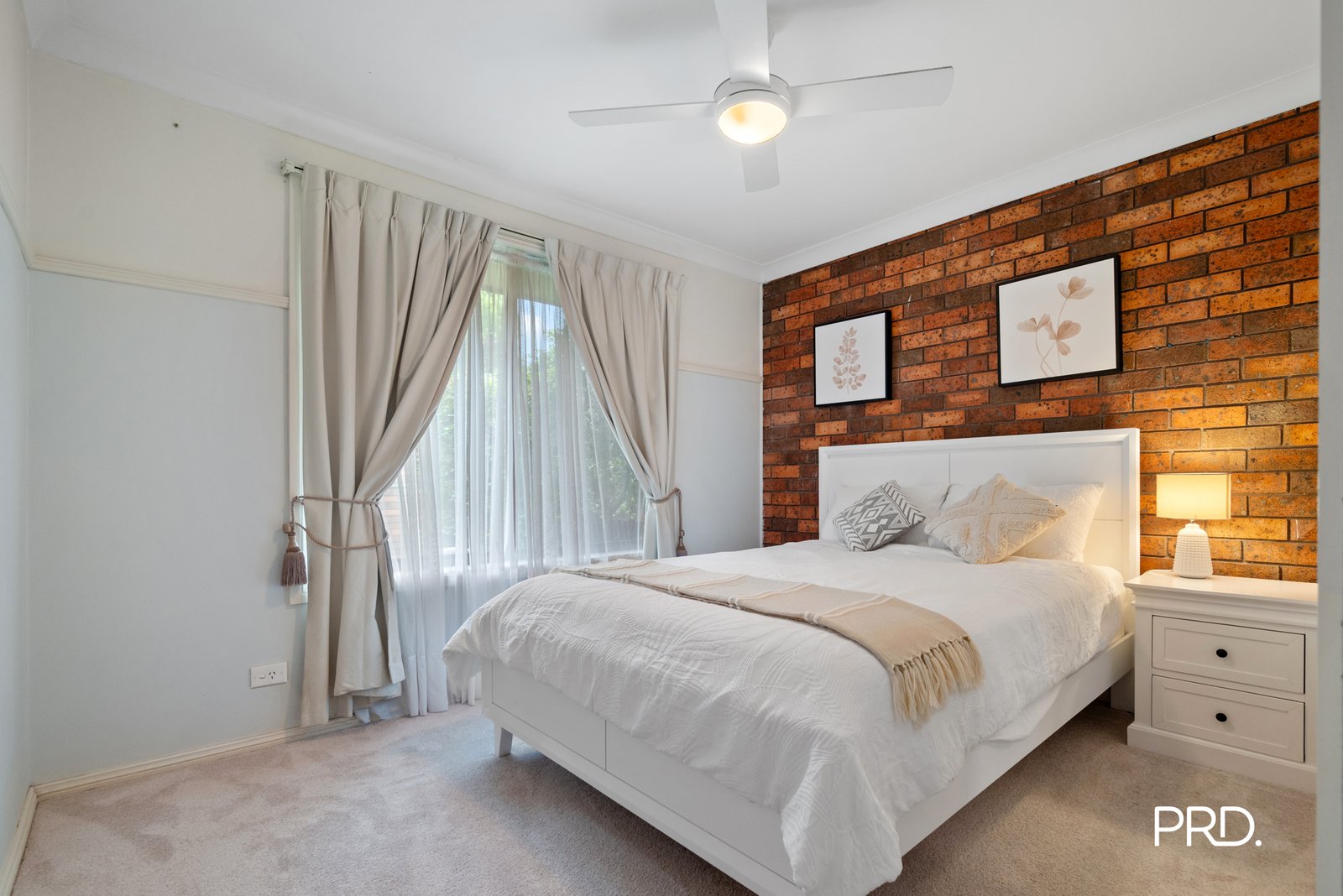 5/2 The Glen Crescent SPRINGWOOD 9