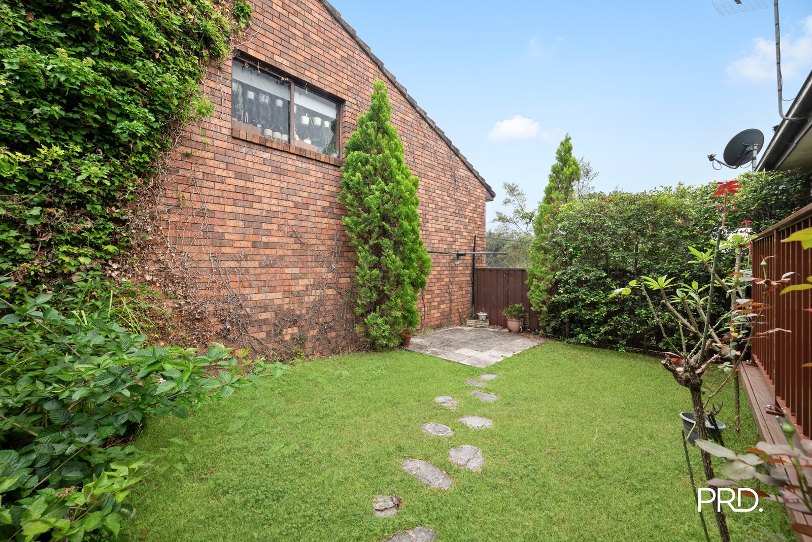 5/2 The Glen Crescent SPRINGWOOD 11