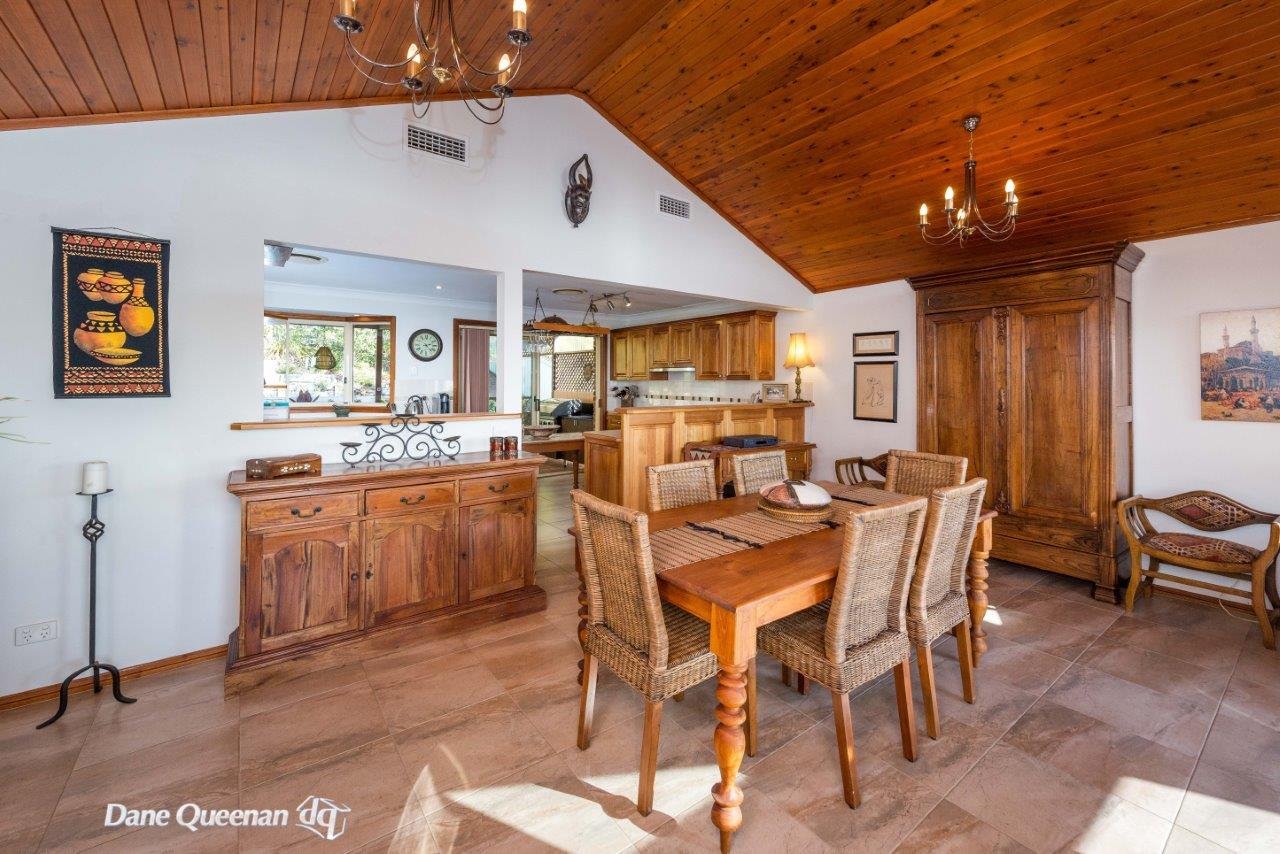 52 The Peninsula  CORLETTE 8