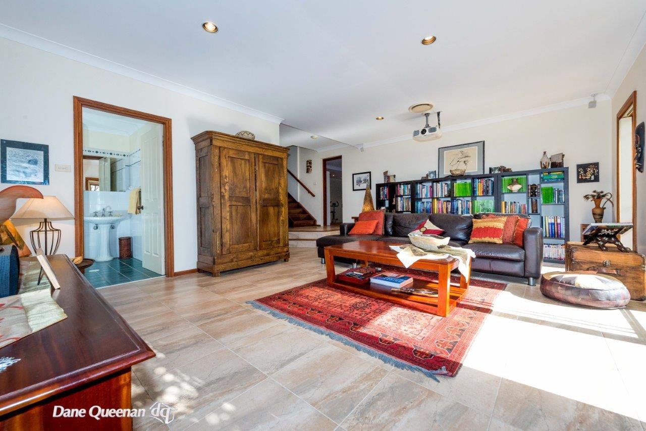 52 The Peninsula  CORLETTE 18