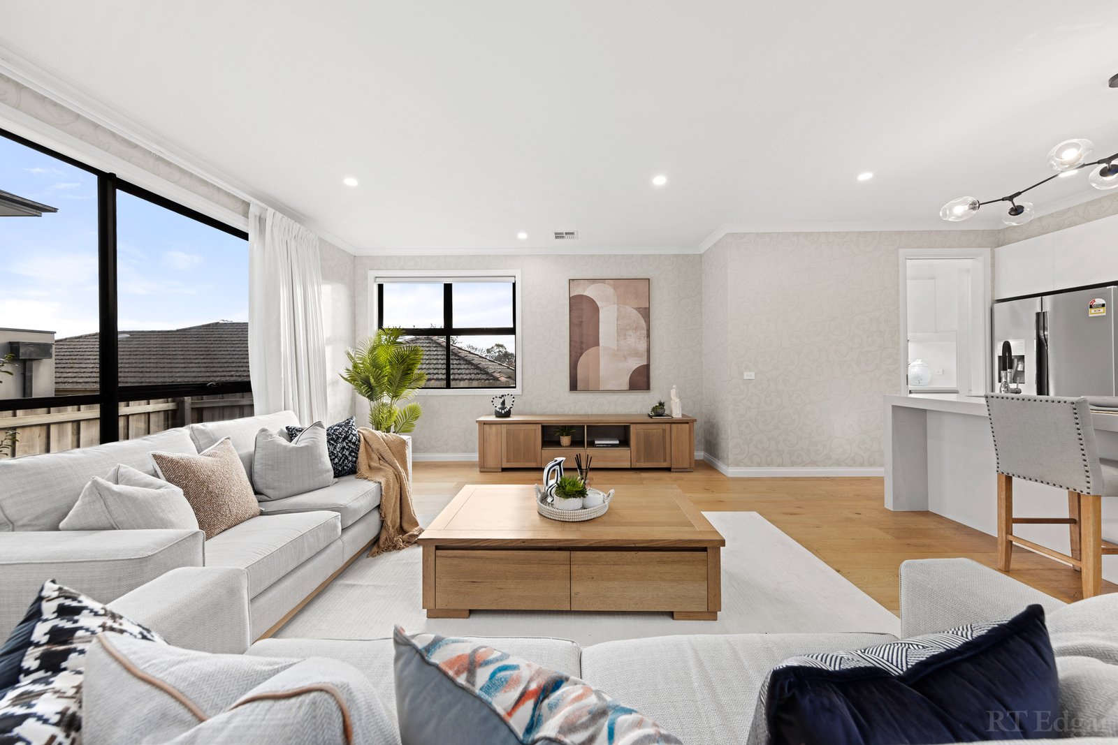 Real Estate and Property in 52 Thea Grove, Doncaster East, VIC