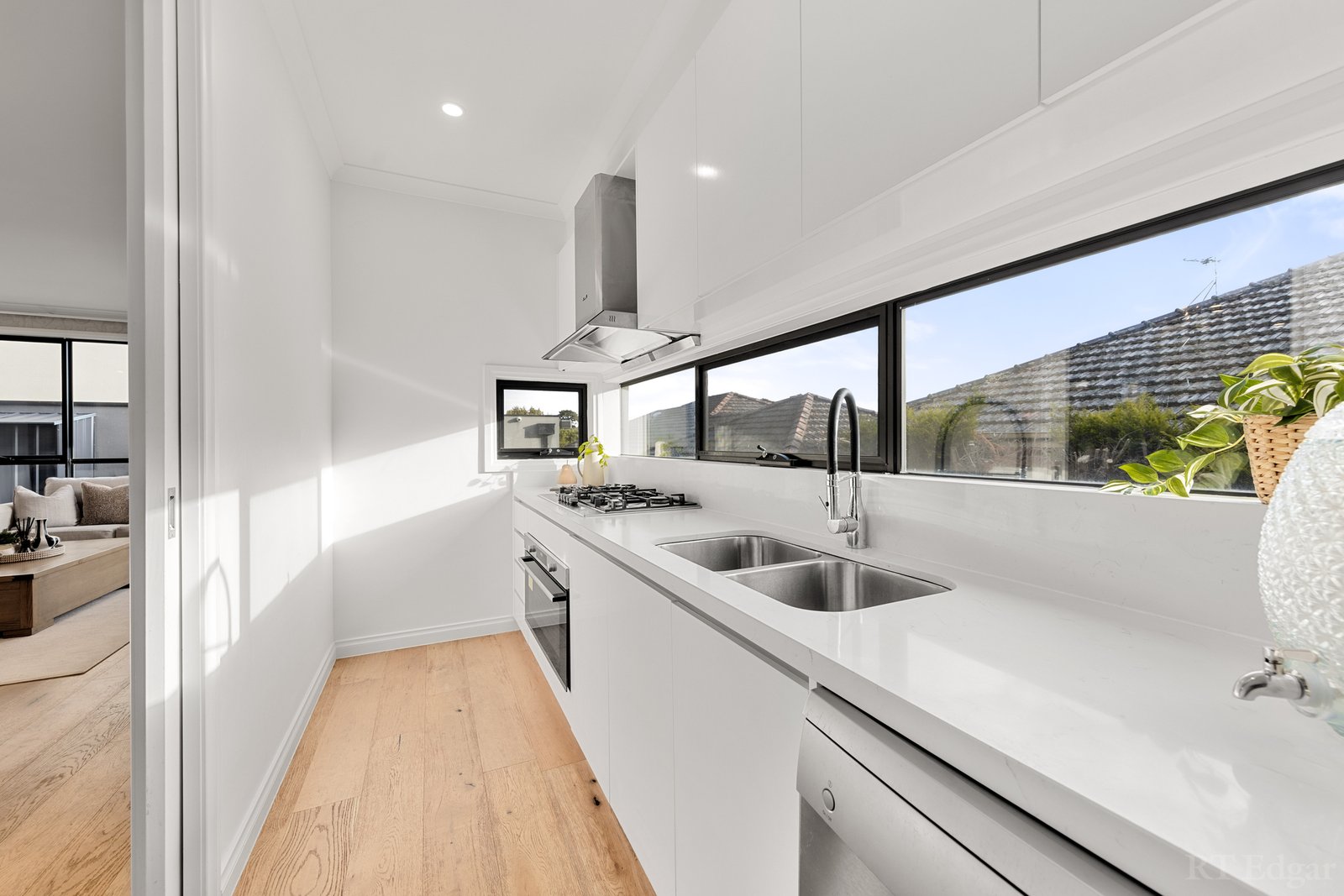 Real Estate and Property in 52 Thea Grove, Doncaster East, VIC