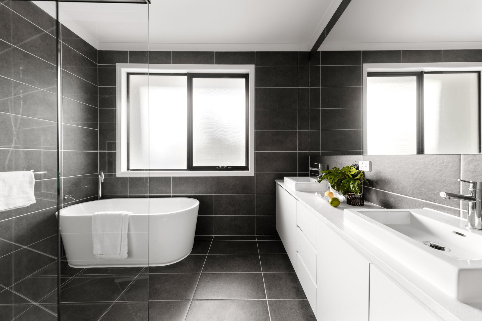 Real Estate and Property in 52 Thea Grove, Doncaster East, VIC